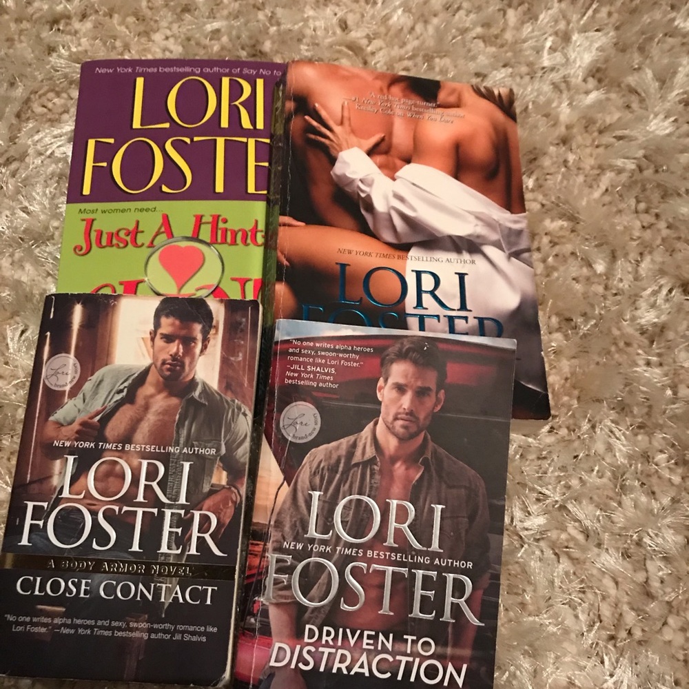 Lot of 5 Lori Foster Stories! Great Reads!